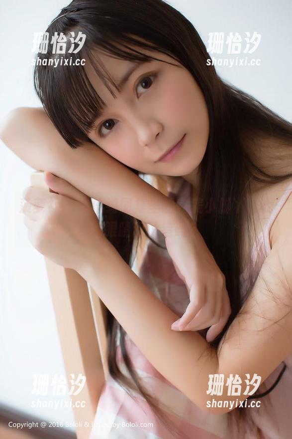 菠萝社-柳侑绮 菠萝社 - 柳侑绮图集里的完美小脚丫,我的眼睛犯了错吗?