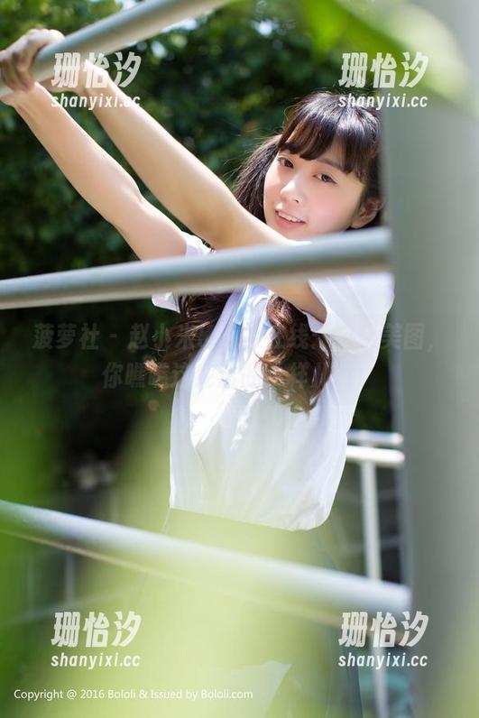菠萝社 - 赵小米Kitty在线：白色美图，你瞧瞧这纯洁的小样儿啊！