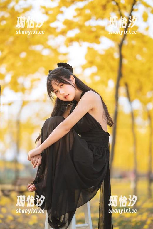 最新惊艳合集：萌芽儿o0的美脚让你欲罢不能！