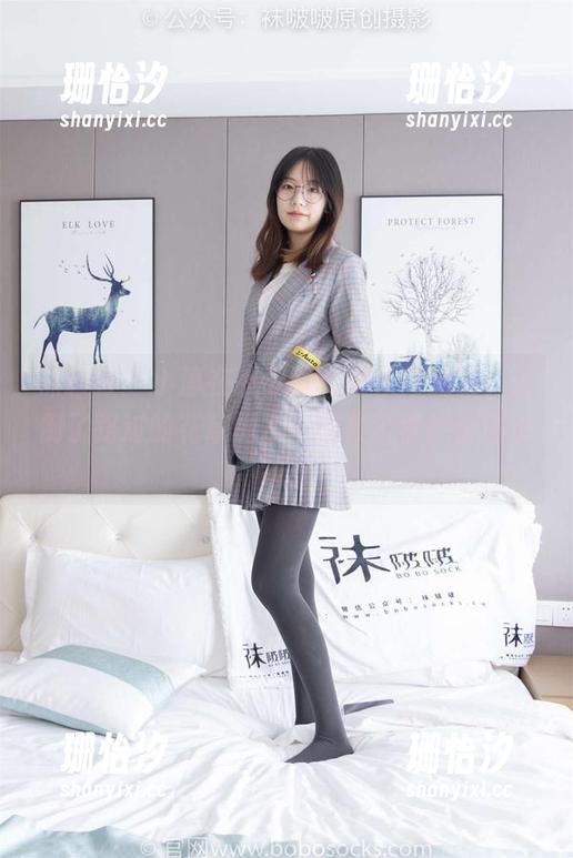 袜啵啵 - 小淳在线分享：两双高跟鞋，迷倒了路过的花草树木～图集日常照偷偷上线！