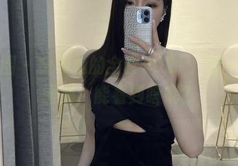 微密圈 - 金希儿的全套2021，翻一下这图集，能看到啥呢？