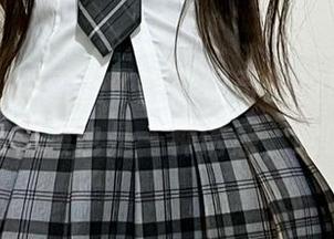 微密圈 - 随手翻了翻陈佩奇的校服图库，发现校服也是一种诱惑，哈哈！