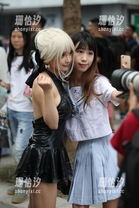 陌生城市的图片，魔镜街拍教我怎么呆萌走动
